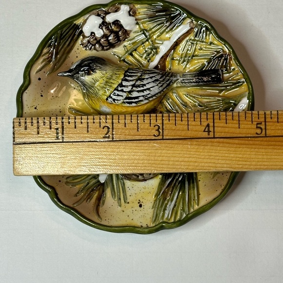 Ganz Song Bird 3D Wall Hanging Snow Covered Pine Tree - Picture 5 of 5